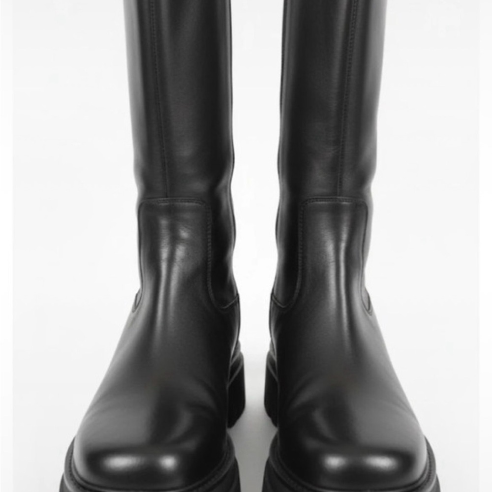 New!  ASH Lennox Black Leather Chunky Star Lug Sole Boots EU Size 41 (10-10.5)